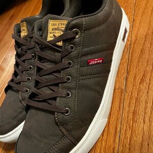 Levi's Men's Dark Brown Sneakers